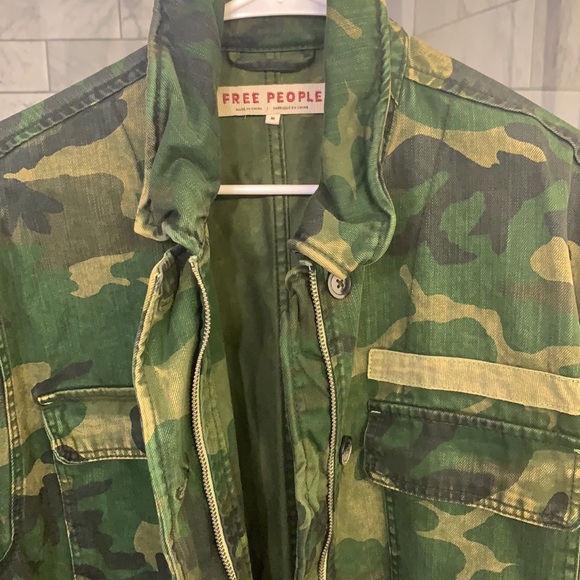 Free People Army, M - Picture 2 of 4